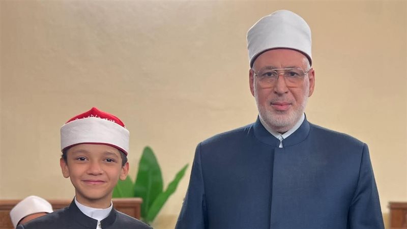 عمر علي مع وكيل الأزهر 