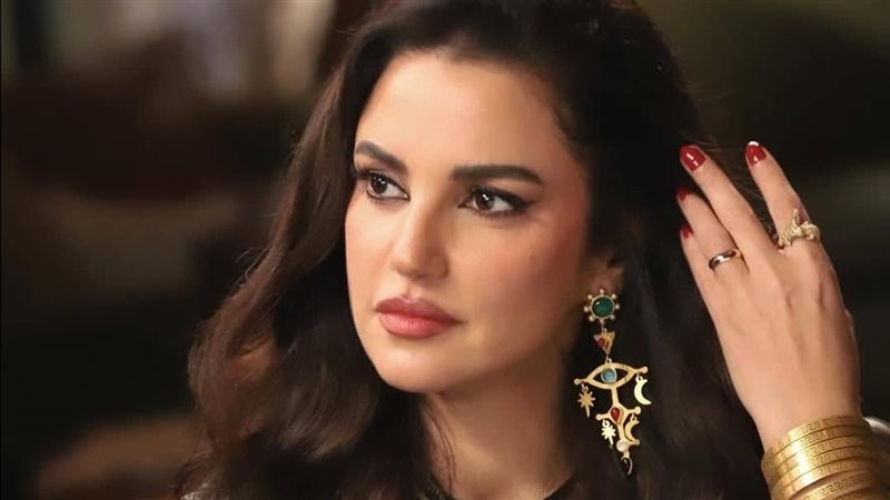 الفنانة درة