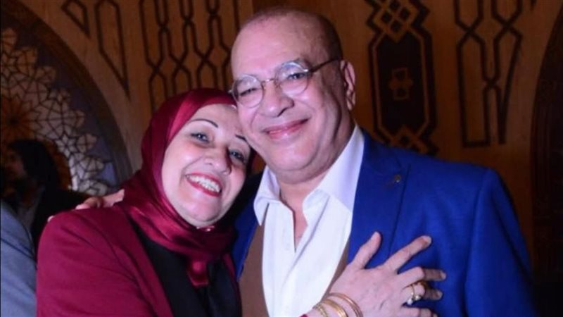 صلاح عبد الله وأخته