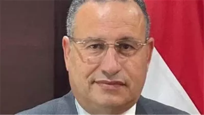 الدكتور عبدالعزيز قنصوة