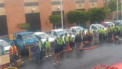 الشروق ترفع درجة الاستعداد القصوى لمواجهة الأمطار.. وانتشار مكثف لفرق الطوارئ