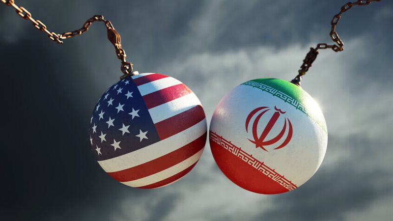 إيران في مواجهة أمريكا 