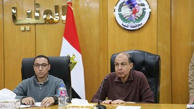 محافظ المنيا: الأولوية بالخطة الاستثمارية 2025/2026 للمشروعات الخدمية للمواطنين 