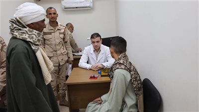 جامعة قنا تجرى الكشف لطلاب ذوي الهمم لاستخراج شهادات الإعفاء من التجنيد