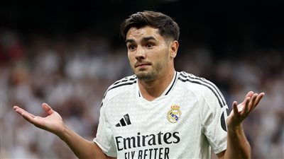 دياز بين البقاء والرحيل.. صيف حاسم يحدد مستقبله مع ريال مدريد