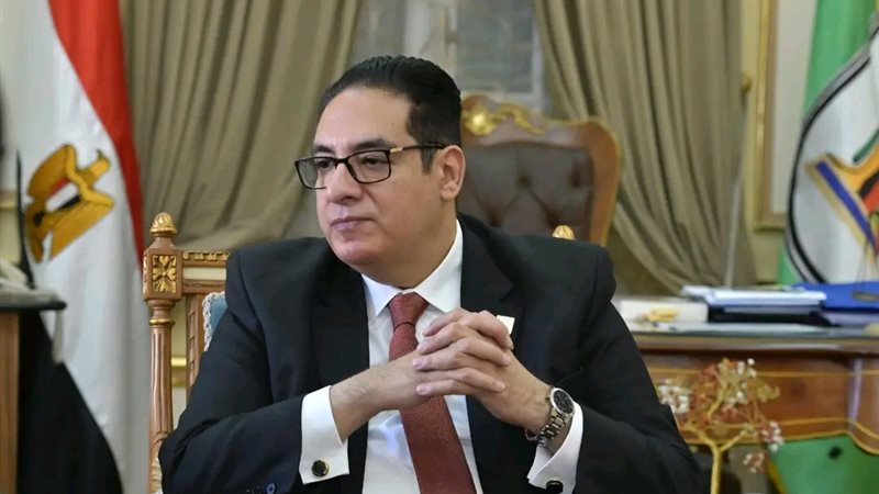 رئيس جامعة القاهرة 