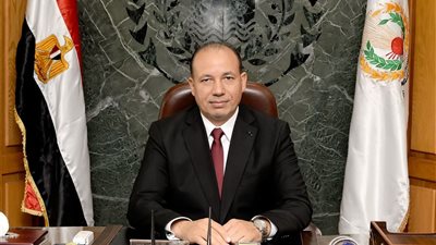 رئيس جامعة المنصورة يصدر قرارا شاملا لترشيد استهلاك الكهرباء بمباني الجامعة كافة