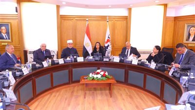 وزيرة التضامن تترأس اجتماع بنك ناصر الاجتماعي.. نمو ملحوظ ومسؤولية مجتمعية قوية