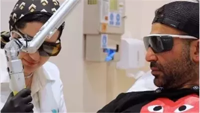 أحمد سعد يزيل الوشم ويوجه رسالة صريحة: «كل واحد حر»| فيديو