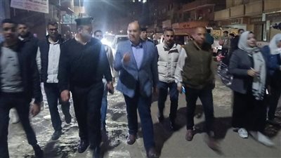 نائب محافظ الجيزة يتابع تطبيق قرار غلق المحلات وترشيد الكهرباء في أبو النمرس