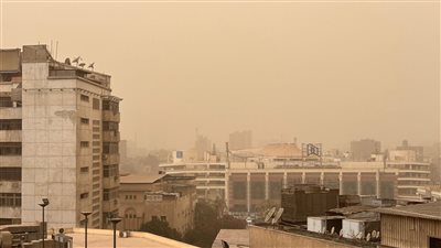 الطقس: نشاط رياحي وأمطار متفاوتة على مناطق متفرقة 