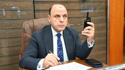محافظ الغربية يتابع تطبيق مواعيد غلق المحلات ويؤكد استمرار الحملات والتوعية