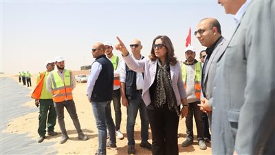 وزيرة التنمية تتفقد مصنع شركة (إيكوم) للمخلفات والمجمع المتكامل بالعاشر من رمضان 