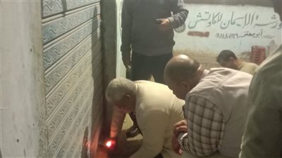 غلق وتشميع 17 محلا ونشاطا تجاريا في أسيوط 