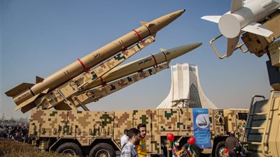 وكالة فارس: الصواريخ تعمل بكامل طاقتها رغم الحرب
