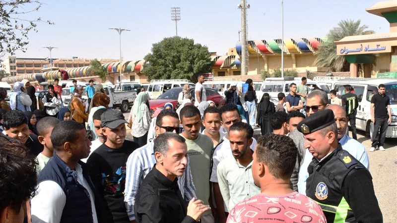 جولة المحافظ
