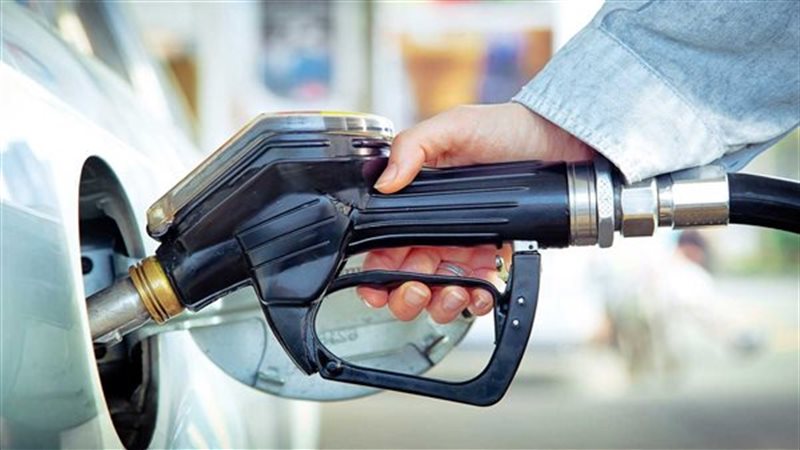 4 أسباب خفية ترفع استهلاك الوقود في سيارتك