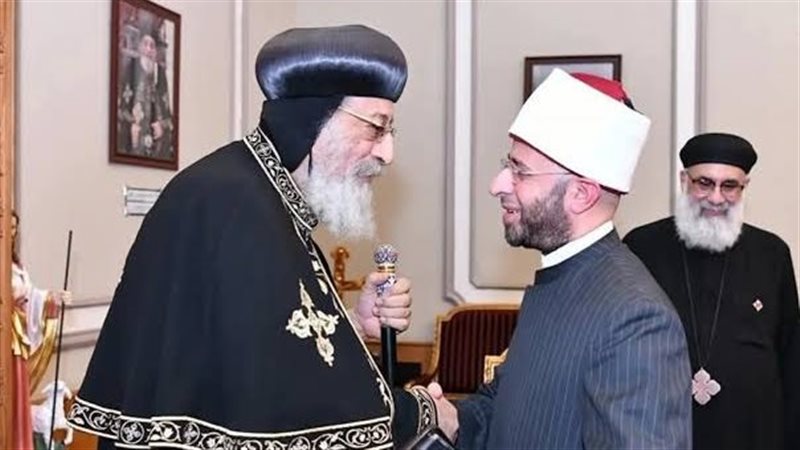وزير الأوقاف يهنئ البابا 