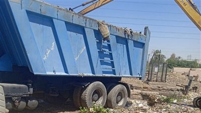محافظ أسيوط يوجه بتطهير ترعة عرب المدابغ بحي غرب بالتنسيق مع الري