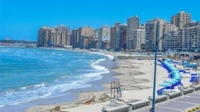 محافظ الإسكندرية يتفقد بئر مسعود ويعلن جاهزية الشواطئ لصيف 2026