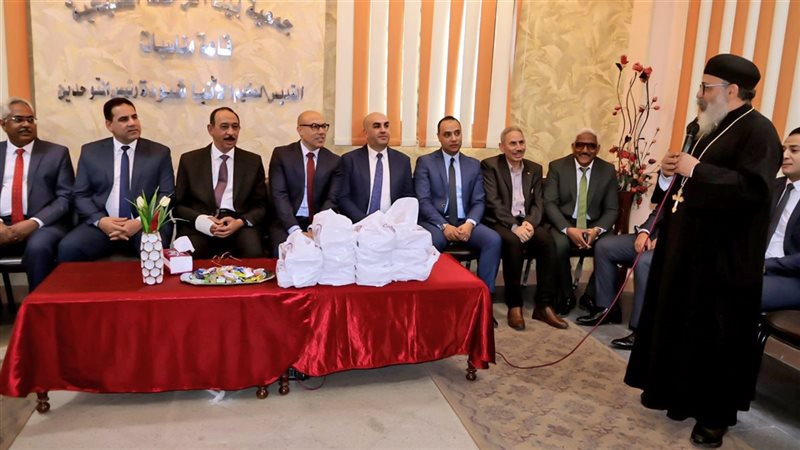 محافظ سوهاج ومدير الأمن في بيت الرحمة