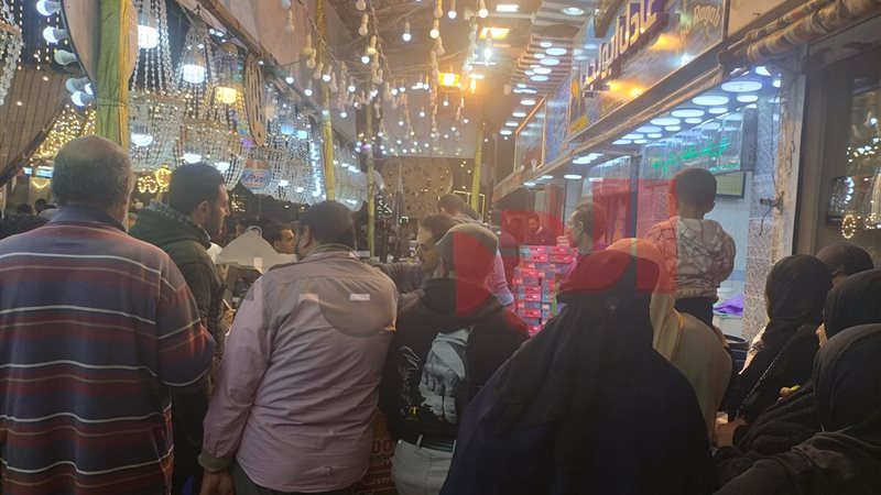 الإقبال على شراء الفسيخ والرنجة اليوم بدمياط 