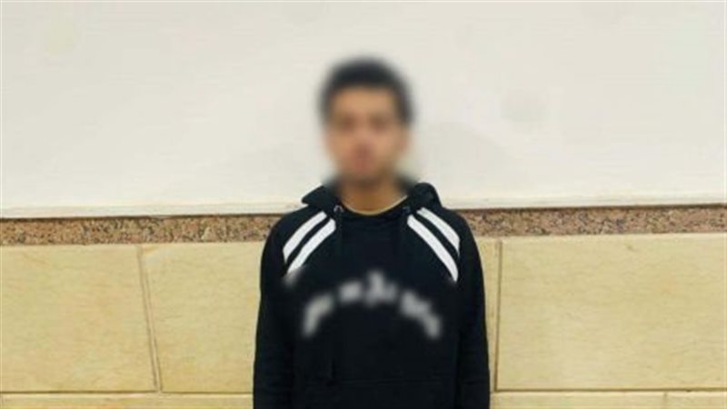 المتهم بابتزاز فتاة