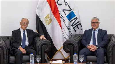 رئيس اقتصادية قناة السويس يستقبل سفير اليابان بالقاهرة للتعاون بالمجالات الصناعية والتكنولوجية