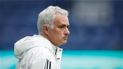 مورينيو يفضل البقاء مع بنفيكا رغم ارتباطه بالعودة إلى ريال مدريد