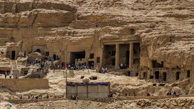 جامعتا سوهاج وبرلين يستأنفان العمل بمشروع نشر وتوثيق مقابر عصري الانتقال الأول
