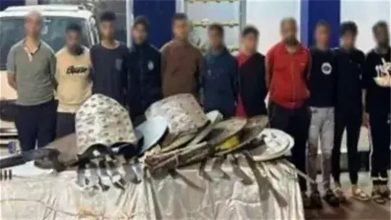 المتهمين