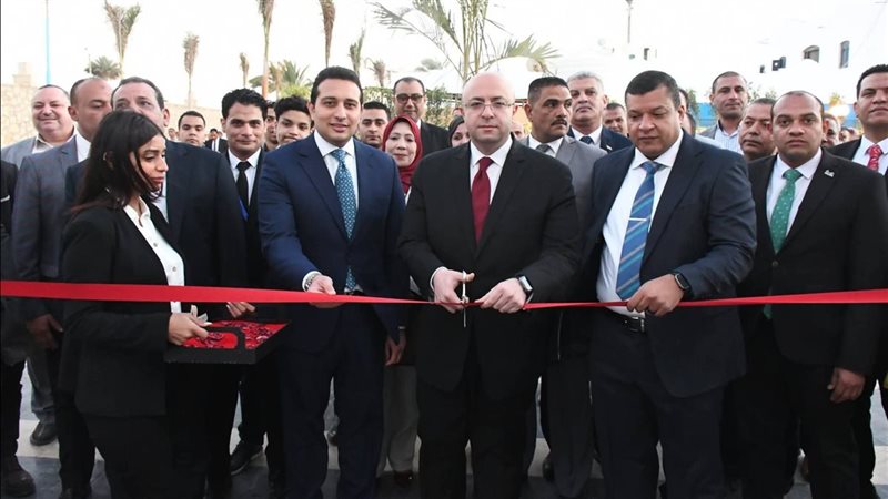 خلال الافتتاح 