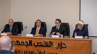  الشعب الجمهوري يفتح ملف الأحوال الشخصية بحوار موسع.. رؤى متوازنة لدعم استقرار الأسرة المصرية