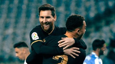 ديست: اللعب بجوار ميسي “كأنك تواجه أطفالا”.. وتمريراته تصنع الفارق دائما 