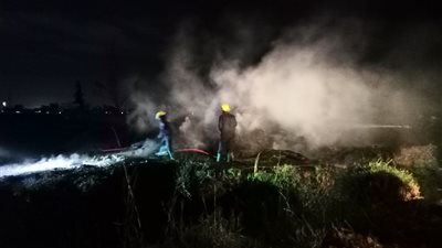 السيطرة على حريق قش ودريس بأرض زراعية بعزبة توما بالمحلة الكبرى