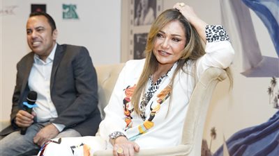 ليلى علوي تكشف أسرار مشوارها الفني: لم أحلم بالتمثيل و“لغة العين” سر نجاحي