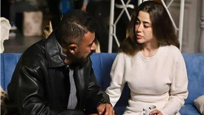 بدلة زفاف وتعليق مفاجئ.. أحمد العوضي يثير الجدل مجددًا مع يارا السكري