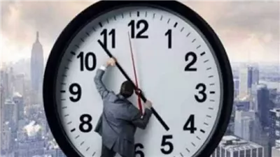 موعد تغيير الساعة.. بدء العد التنازلي لتطبيق التوقيت الصيفي 2026 في مصر