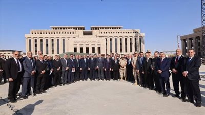 وزير العدل يتفقد 