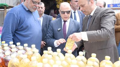 محافظ الغربية يتابع أسواق اليوم الواحد وتخفيضات تصل 30% وإقبال ملحوظ