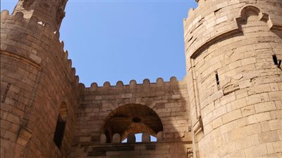  من أطلال مهجورة إلى تحفة معمارية.. القصة الكاملة لتطوير باب زويلة