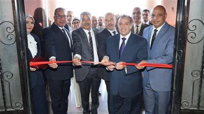 رئيس جامعة قنا يفتتح أعمال التطوير والتجميل بمبنى رئاسة الجامعة