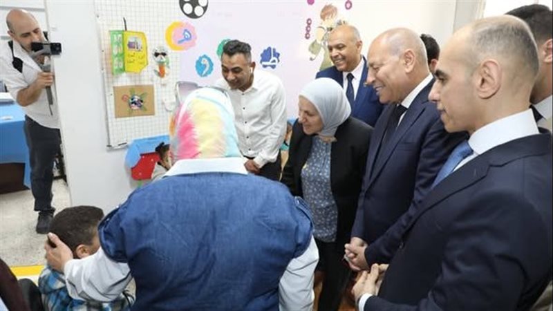 جانب من افتتاح المدرسة 