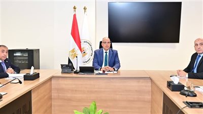 وزير الري يوجه بحماية القناطر والمنشآت التاريخية والحفاظ على هويتها المعمارية