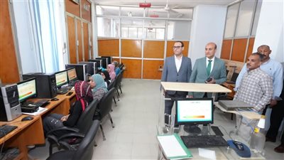 محافظ أسيوط يتفقد مركز التدريب بديوان المحافظة ويشيد ببرامجه المتطورة