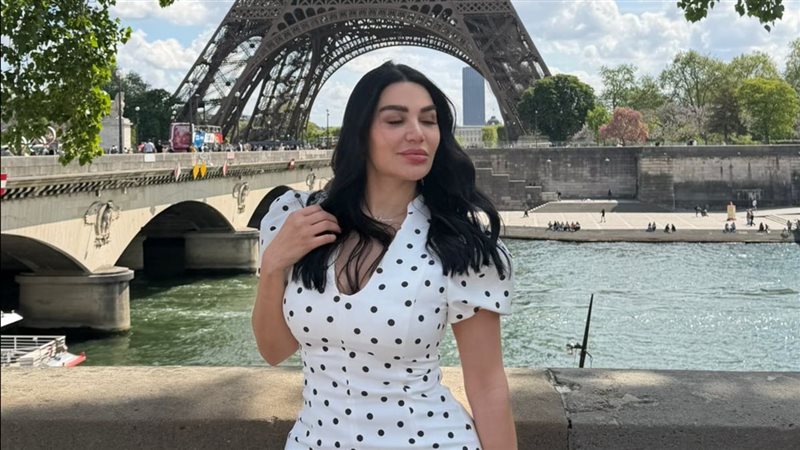 سارة نخلة