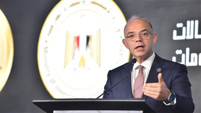 وزير الاستثمار يدشن البوابة الإلكترونية والنظام المميكن لخدمات التحقق والمصادقة البيئية