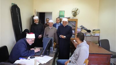  رئيس قطاع المعاهد الأزهرية يتفقد ختام اختبارات فتح مكاتب التحفيظ الأهلية 
