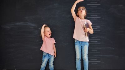 100 مليون صحة.. تعرف على أسباب قصر القامة عند الأطفال 