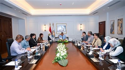 محافظ جنوب سيناء يترأس اجتماع لجنة الإشغالات لضبط المنظومة بشرم الشيخ
